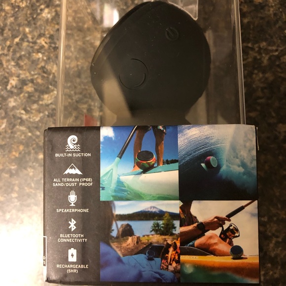 SPEAQUA 100% Waterproof Speaker - Picture 3 of 3